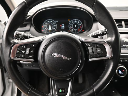 Used 2019 Jaguar E-PACE S image 11
