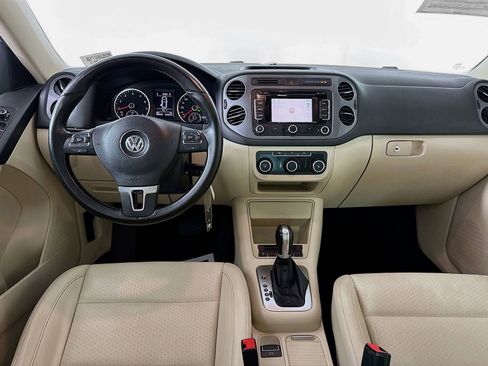 Used 2012 Volkswagen Tiguan S FWD image 22