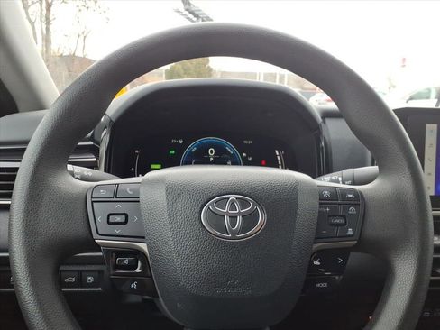 Certified 2025 Toyota Camry LE image 30