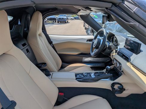 New 2026 MAZDA MX-5 Miata Grand Touring RWD image 17