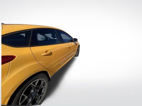 Used 2012 Ford Focus SE image 10