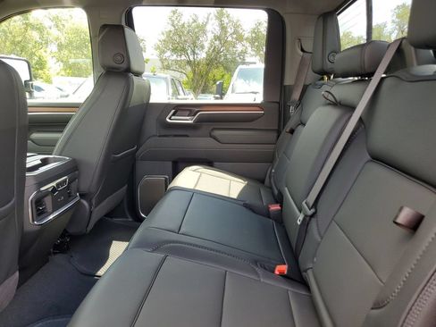New 2026 GMC Sierra 2500 Denali w/ Technology Package AWD/4WD image 12