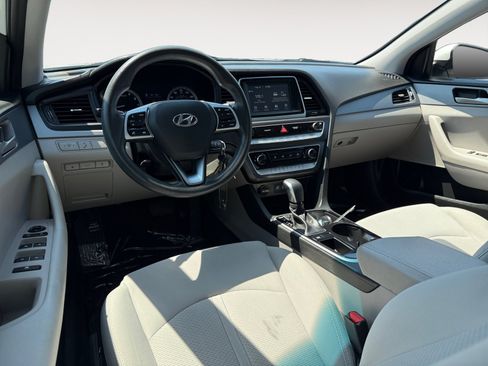 Used 2018 Hyundai Sonata SE FWD image 15