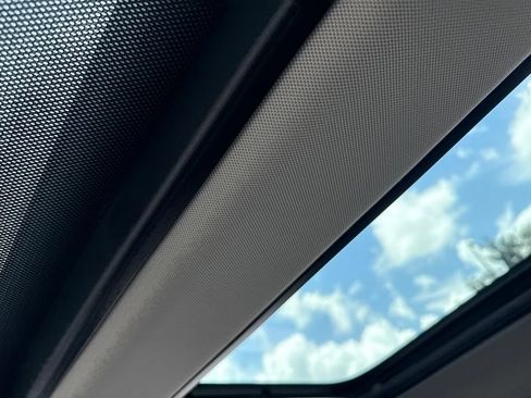 Used 2020 MINI Cooper 2-Door Hardtop FWD image 5