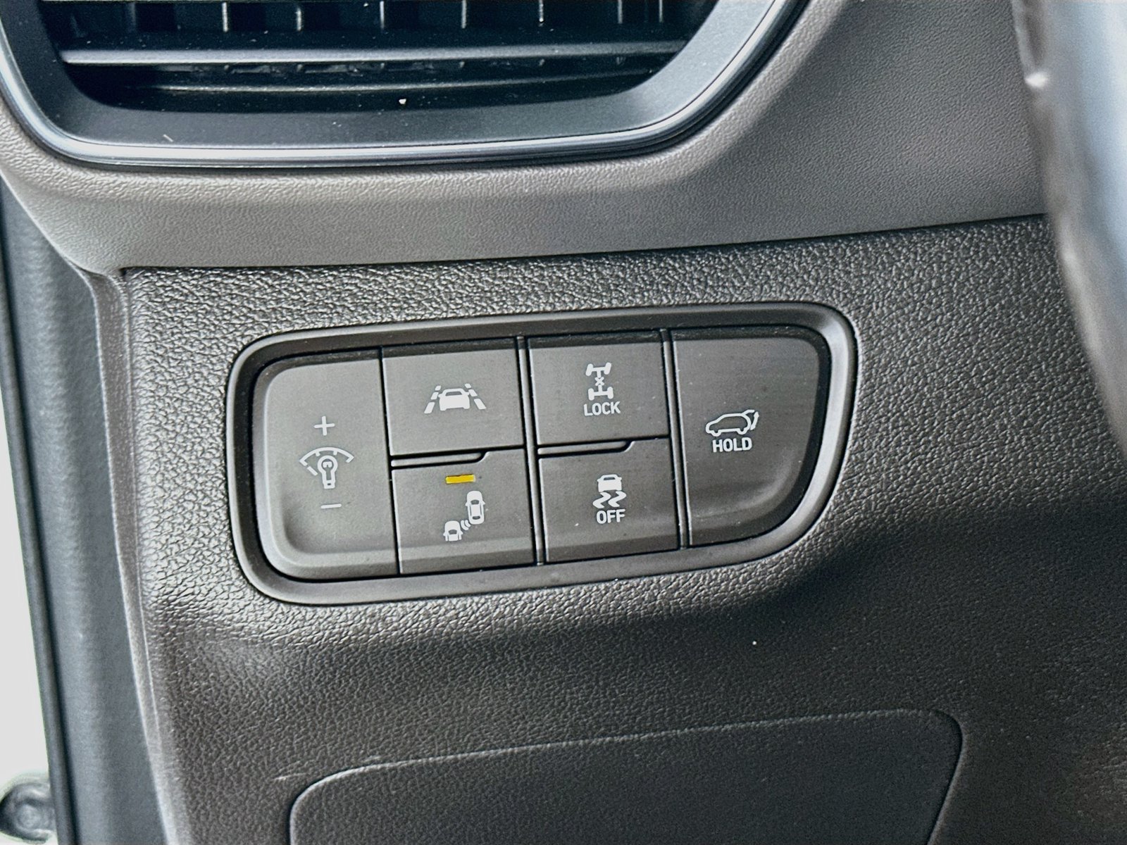 Used 2020 Hyundai Santa Fe Limited AWD/4WD image 10