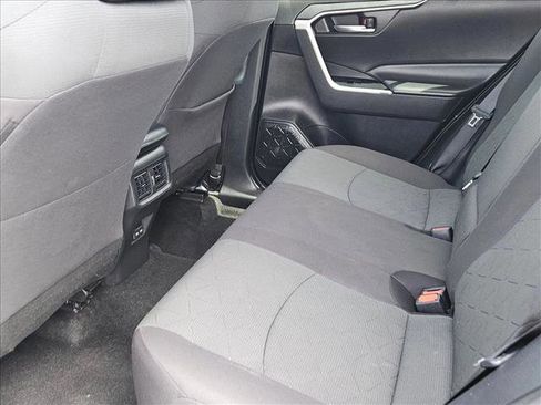 Used 2024 Toyota RAV4 XLE FWD image 22