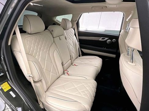 Used 2025 Genesis GV80 3.5T Prestige image 19