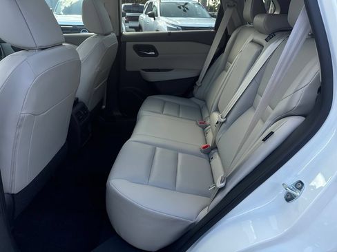Used 2023 Nissan Rogue SV w/ SV Premium B Package FWD image 24