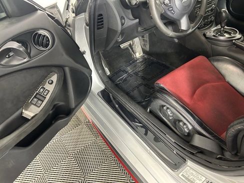 Used 2017 Nissan 370Z NISMO image 15