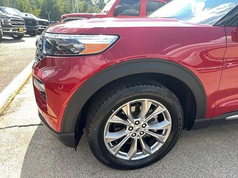 Used 2024 Ford Explorer Limited image 19