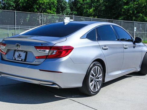 Used 2021 Honda Accord Hybrid image 16