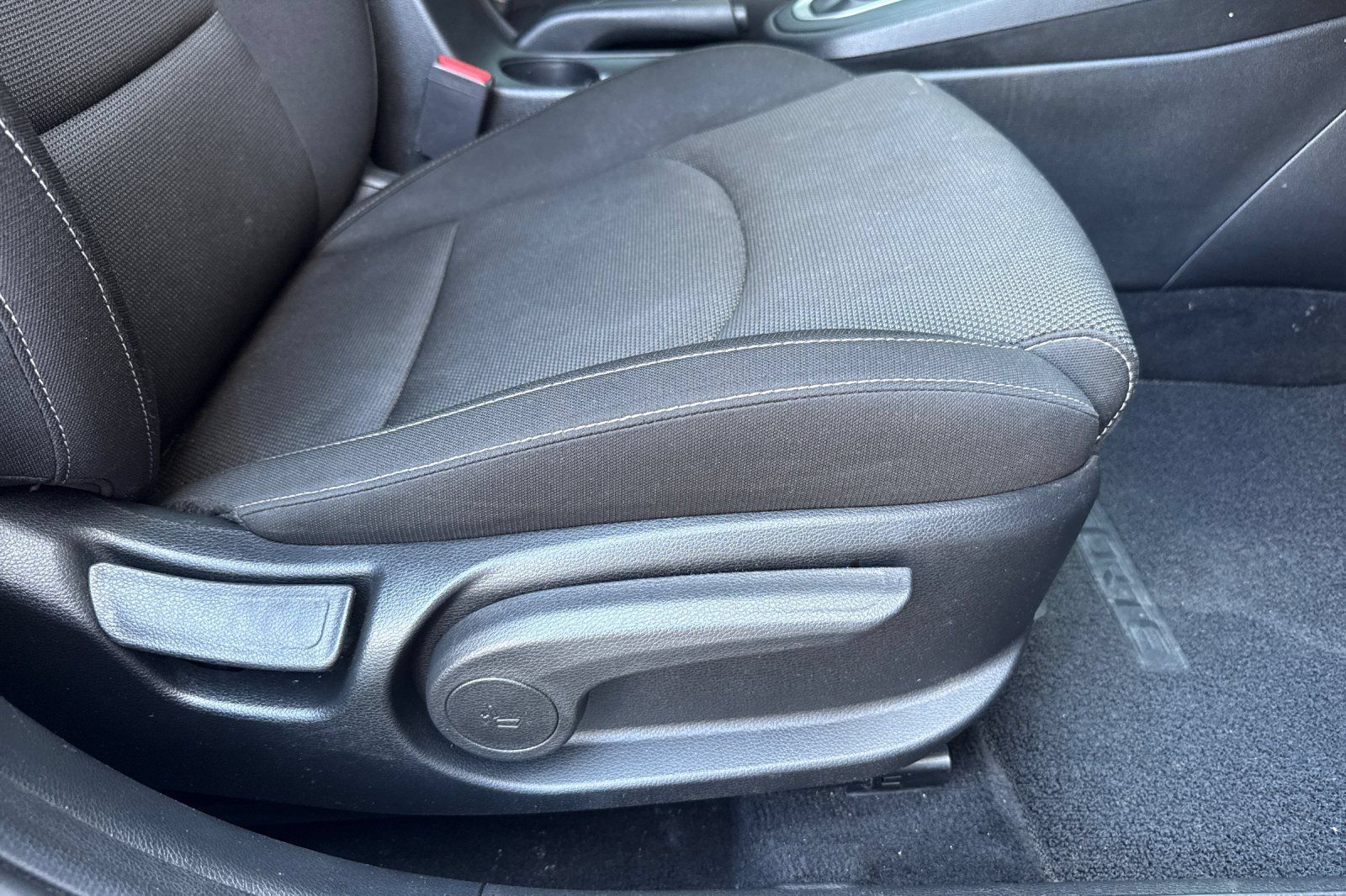Used 2023 Kia Forte LXS FWD image 21