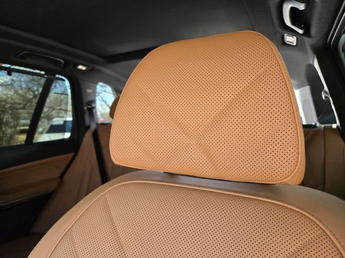 New 2026 BMW X5 xDrive40i w/ M Sport Package image 17