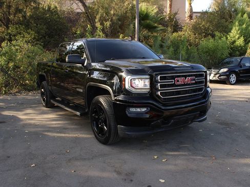 Used 2017 GMC Sierra 1500 SLE w/ SLE Value Package RWD image 1