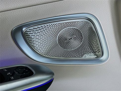 Certified 2025 Mercedes-Benz C 300 Sedan image 19