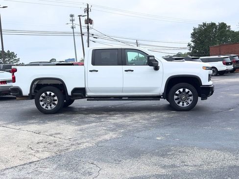 Used 2024 Chevrolet Silverado 2500 Custom w/ Custom Value Package AWD/4WD image 8