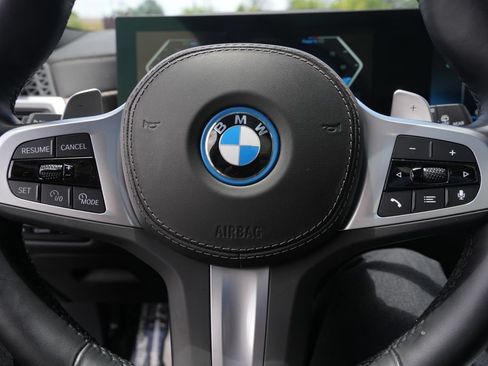 Used 2024 BMW X5 xDrive50e w/ M Sport Package AWD/4WD image 9