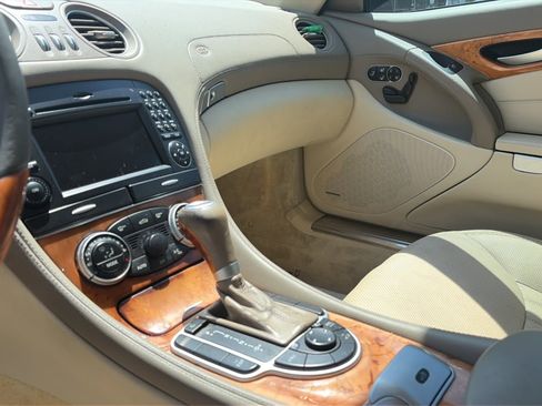 Used 2009 Mercedes-Benz SL 550 w/ Premium I Pkg image 34