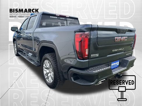 Used 2022 GMC Sierra 1500 Denali w/ Driver Alert Package II AWD/4WD image 4