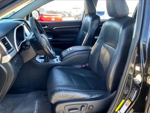 Used 2015 Toyota Highlander Limited image 8