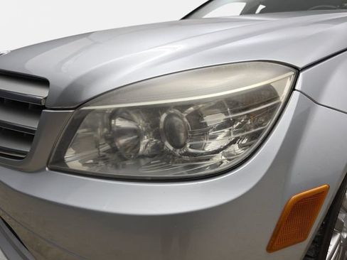 Used 2009 Mercedes-Benz C 300 Sedan image 31