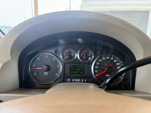 Used 2005 Ford Freestar SEL FWD image 71