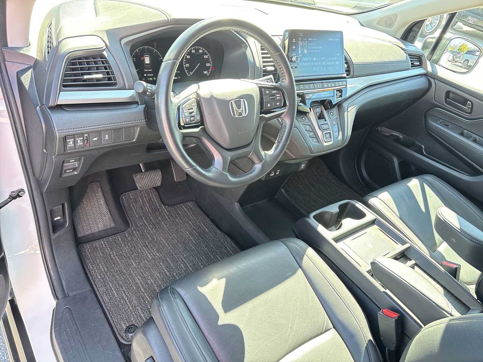 Used 2025 Honda Odyssey EX-L image 10