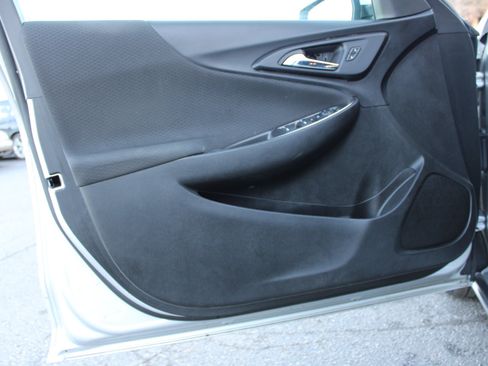 Used 2022 Chevrolet Malibu LT image 14