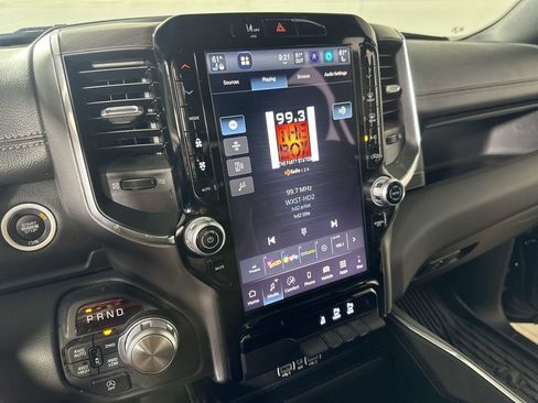 Used 2025 RAM 1500 Laramie w/ Sport Appearance Package AWD/4WD image 29