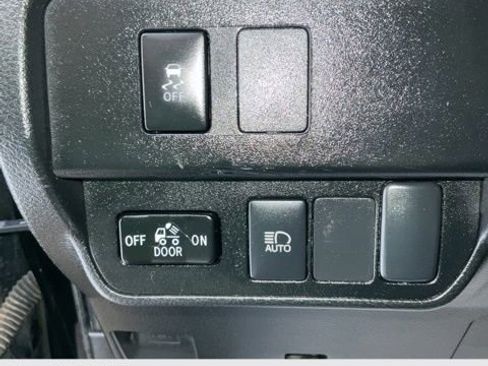 Used 2023 Toyota Tacoma SR5 image 23