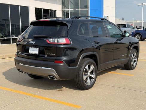 Used 2022 Jeep Cherokee Limited AWD/4WD image 3