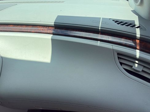 Used 2013 Buick LaCrosse FWD image 29