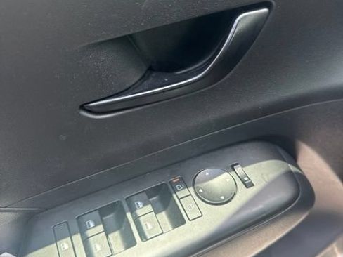 Used 2024 Hyundai Kona SEL FWD image 10