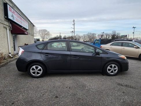 Used 2012 Toyota Prius Two image 8