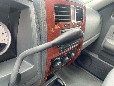 Used 2005 Dodge Dakota SLT image 54