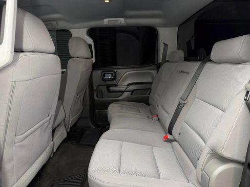 Used 2018 Chevrolet Silverado 1500 Custom w/ Custom Convenience Package RWD image 15