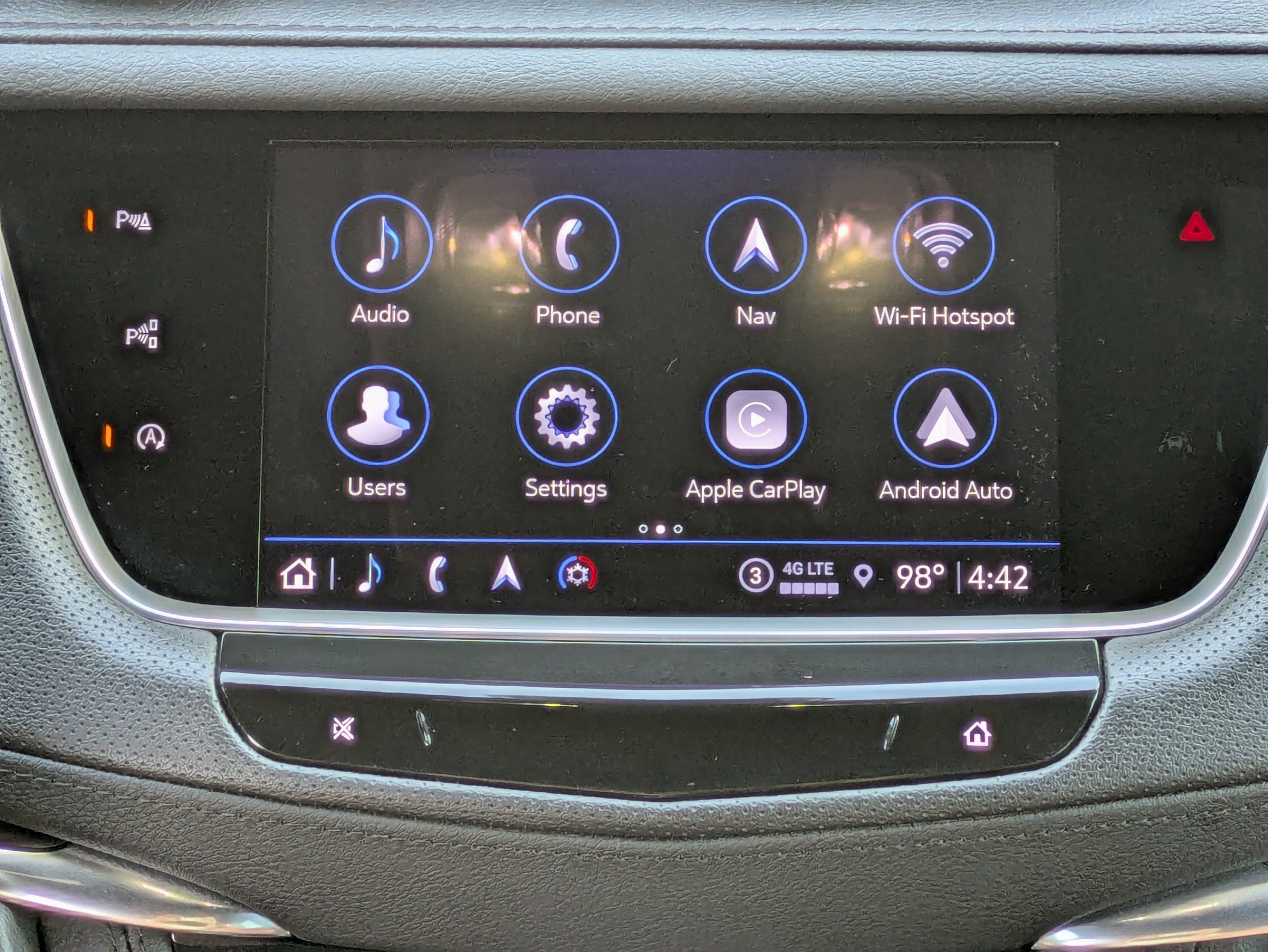 Certified 2023 Cadillac XT5 Sportv w/ Technology Package AWD/4WD image 15