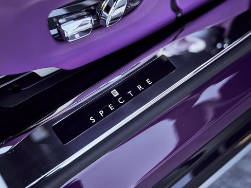 Used 2024 Rolls-Royce Spectre w/ Spectre Launch Package image 27