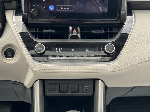 Used 2023 Toyota Corolla Cross LE w/ Moonroof Package image 39