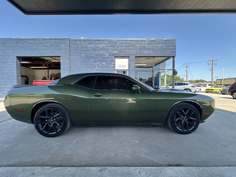 Used 2020 Dodge Challenger SXT w/ Plus Package RWD image 8