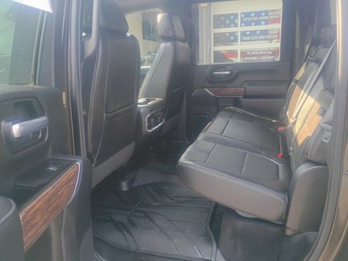 Used 2021 Chevrolet Silverado 2500 High Country w/ Technology Package AWD/4WD image 13