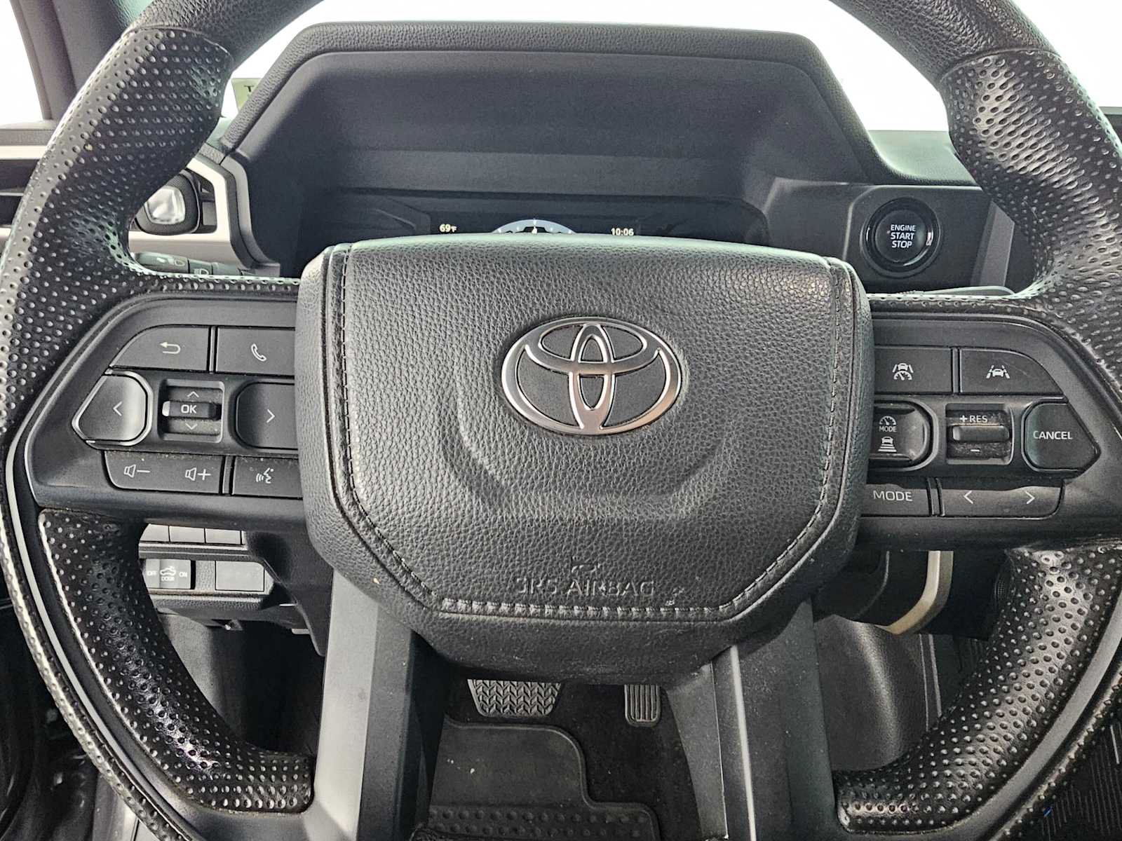 Used 2025 Toyota Tacoma SR5 AWD/4WD image 22
