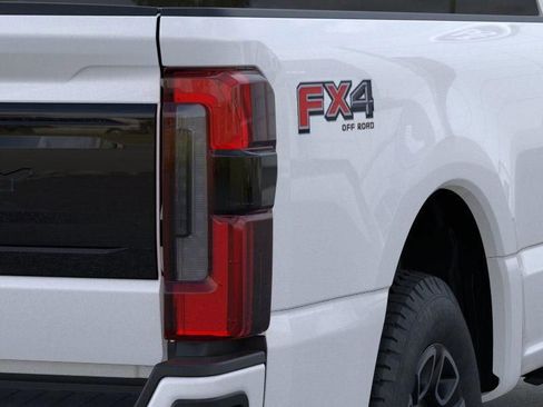 New 2025 Ford F250 Platinum image 21
