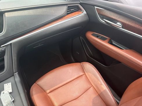 Used 2021 Cadillac XT5 Premium Luxury FWD image 23
