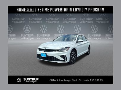 Used 2025 Volkswagen Jetta SE w/ Sunroof Package