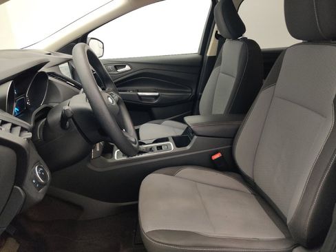 Used 2018 Ford Escape SE w/ SE Sync 3 Package AWD/4WD image 17