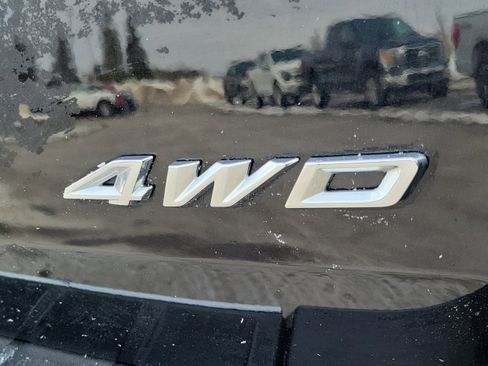 Used 2023 Ford Explorer Limited w/ Limited Technology Package image 6