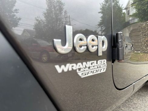 Used 2020 Jeep Wrangler Unlimited Sport S AWD/4WD image 12
