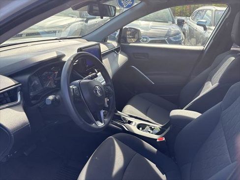 Certified 2023 Toyota Corolla Cross LE AWD/4WD image 17