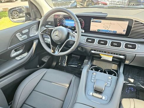 New 2026 Mercedes-Benz GLS 450 4MATIC image 28